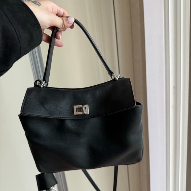 발렌시아가 로데오 미니 판매합니다 