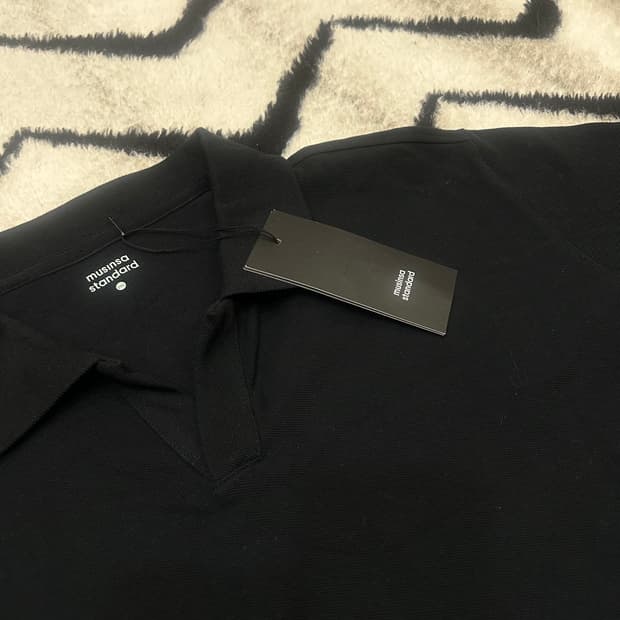 [2XL]무신사스탠다드 슬릿 넥 카라 반팔/블랙