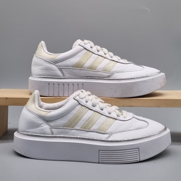 아디다스 슈퍼슬릭 여성운동화230