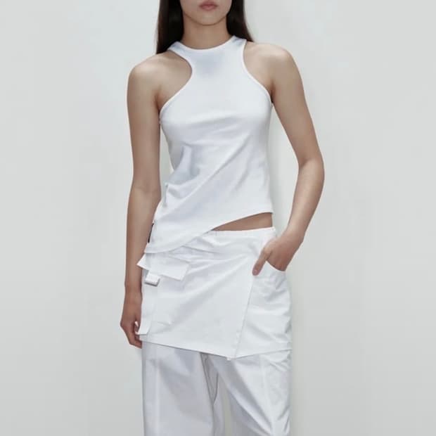 세릭 슬리브리스 화이트