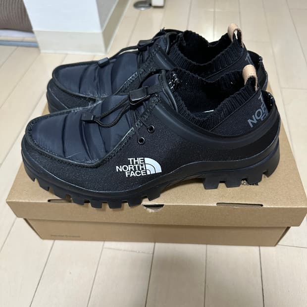 (260) 헨더스킴 노스페이스 클라이빙 다이버시티 슈즈