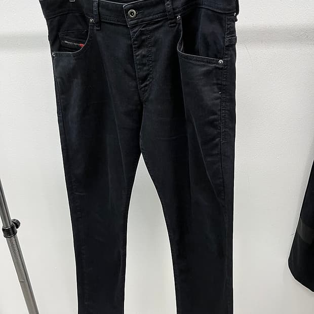 36) 디젤 신형 스판 블랙진 