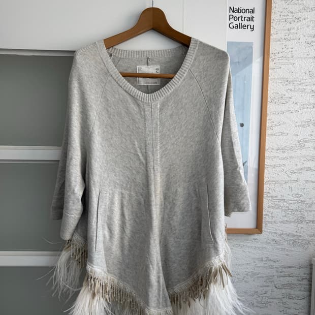 [Sacai] 사카이 깃털 장식 니트