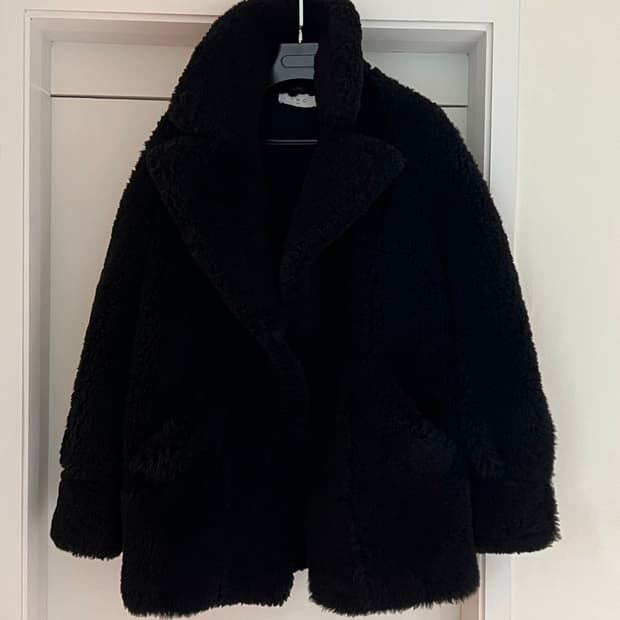 IRO 이로 양 가죽 무스탕