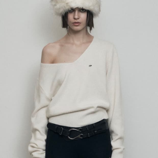 보헤미안서울 보헴서 루즈핏 울니트 아이보리