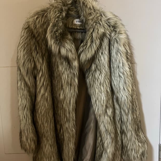 스튜디오테이블 퍼자켓