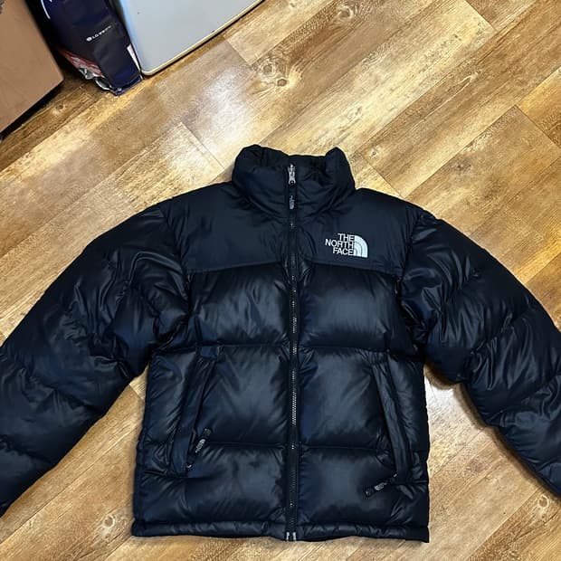 노스페이스 눕시 700 패딩 블랙