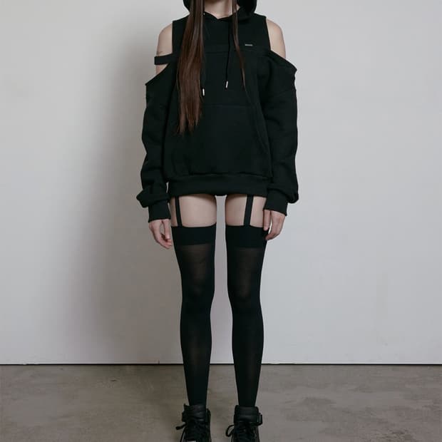 보헤미안서울 컷아웃 오프숄더 후디