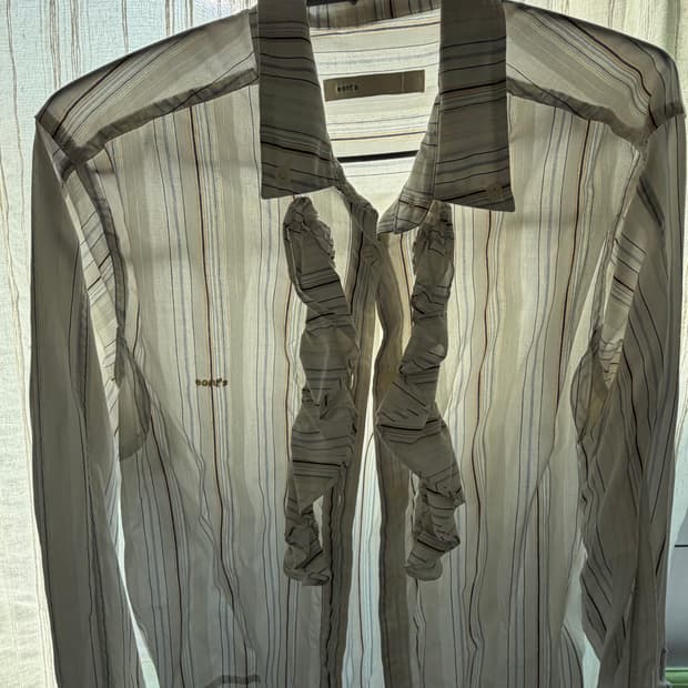 에옹쓰 스트라이프 러플 셔츠