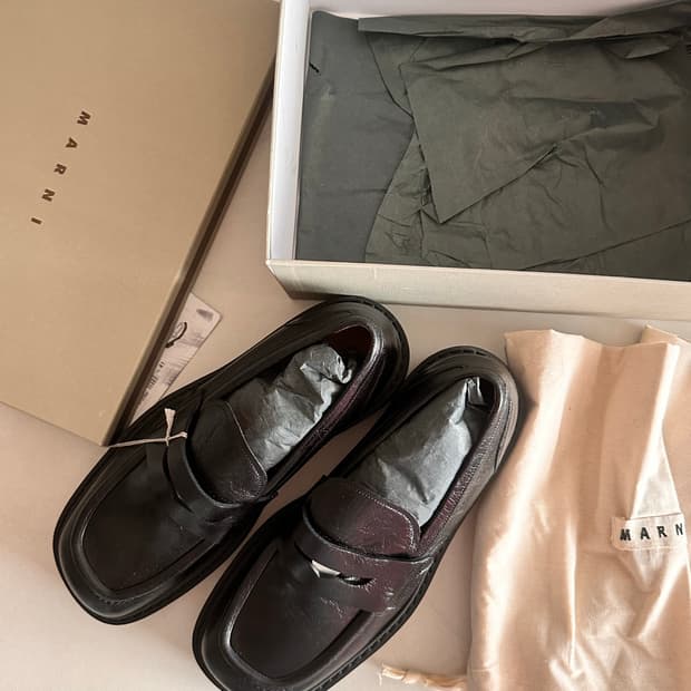 마르니 스퀘어토 페니로퍼 41