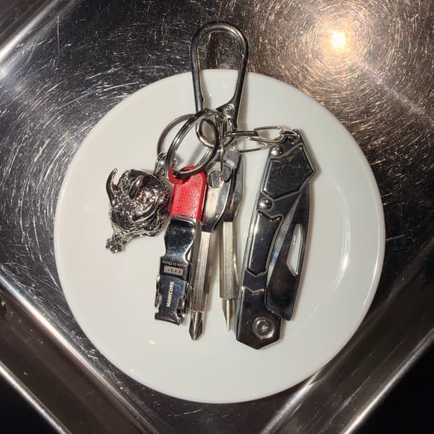 용톱깎이 / Dragon keyring