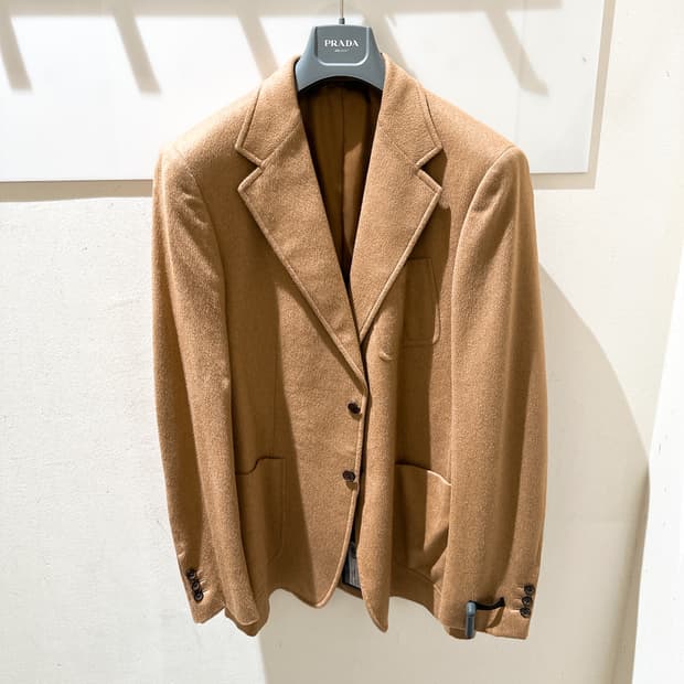 (정품/새상품) PRADA 프라다 남성 베이지 카멜 소재 자켓