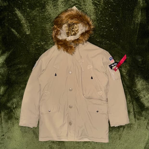 [L] 알파인더스트리 N3B 변형 폴라 헤비 파카 베이지
