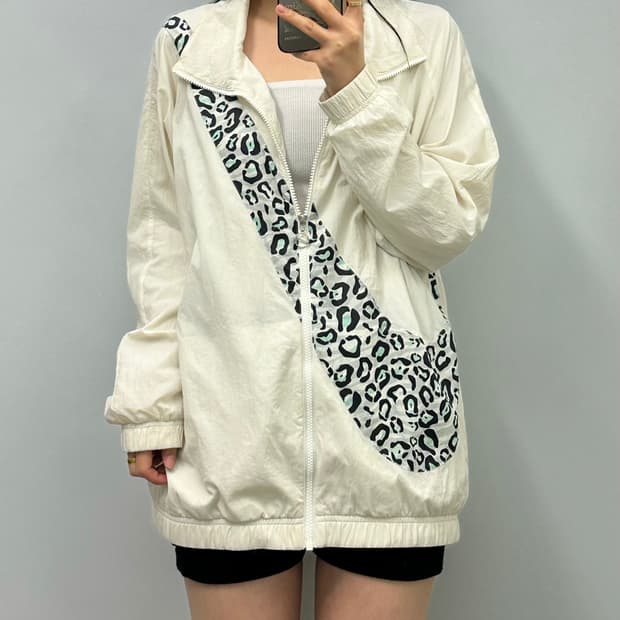 나이키 호피 빅스우시 화이트 우븐 바람막이