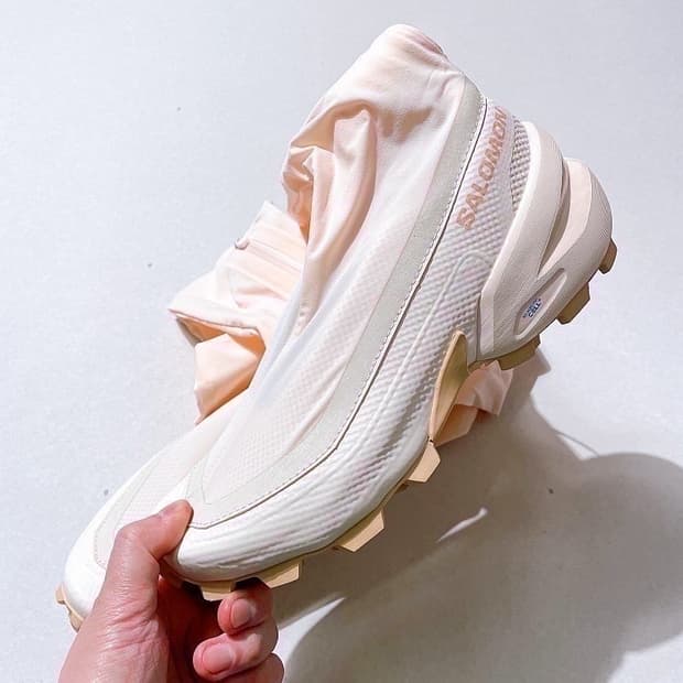 (정품/새상품) MM6 X 살로몬 여성 바닐라 크림 타이 하이 부츠