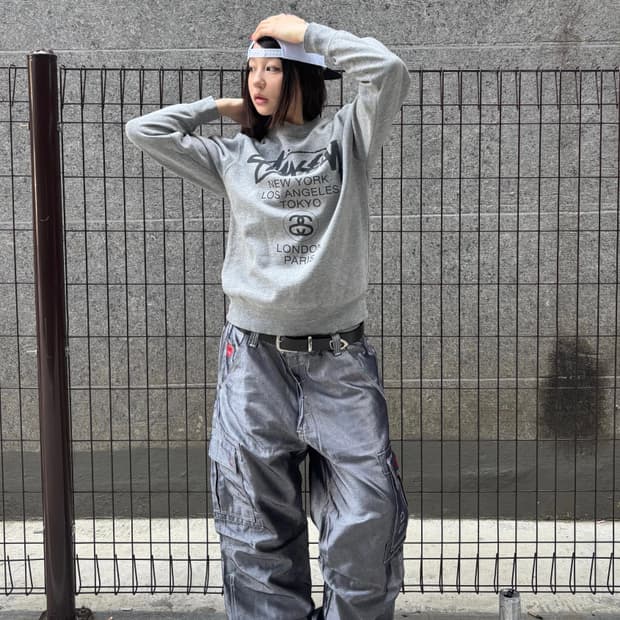 스투시 월드투어 그레이 맨투맨