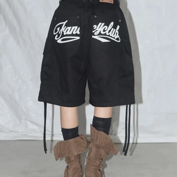팬시클럽 레터링 버뮤다 팬츠 블랙