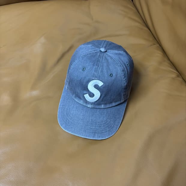Supreme 슈프림 피그먼트 그레이 S로고 6패널 볼캡 모자