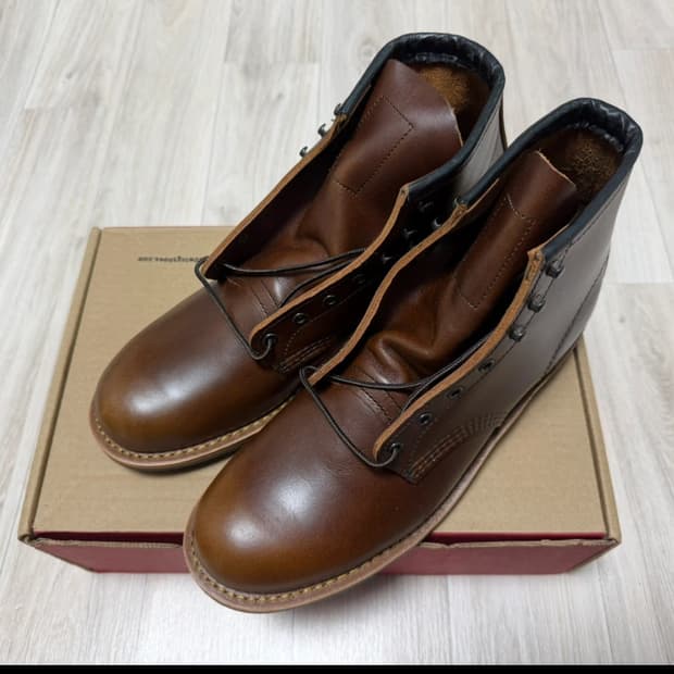 레드윙9422 270 새제품 판매