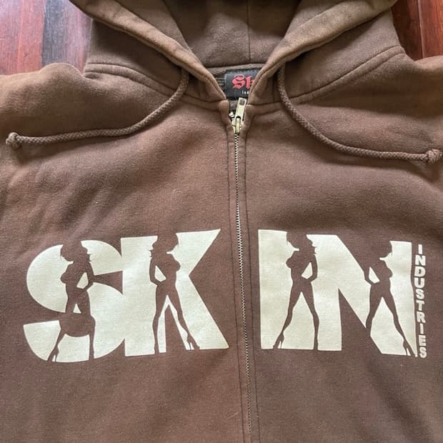 Skin Industries 후드집업 브라운