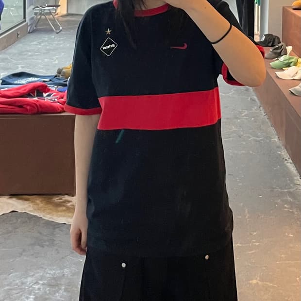 나이키 X 소프넷 F.C.R.B. 배색 반팔티 H2178