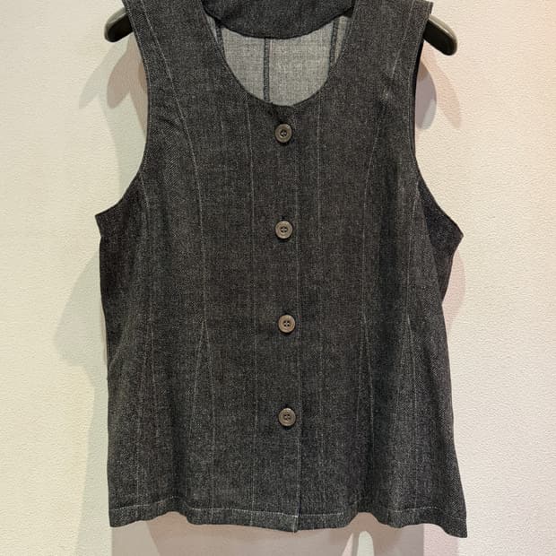 Classic Button-up Vest (Made In Japan)