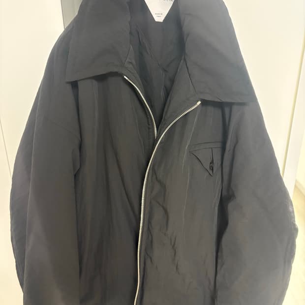 닭다리x브루스 보테가베네타 패딩