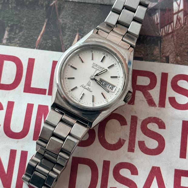 세이코 Seiko 쿼츠 Silver wave 데이데이트