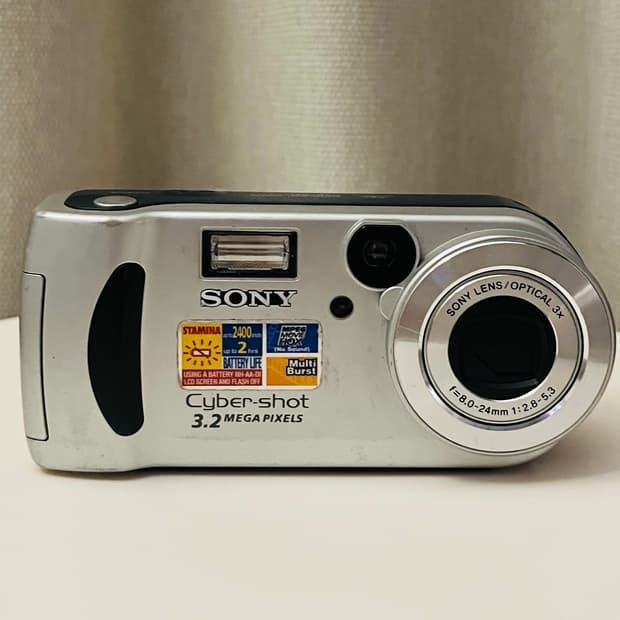 소니 CyberShot DSC P71 카메라  