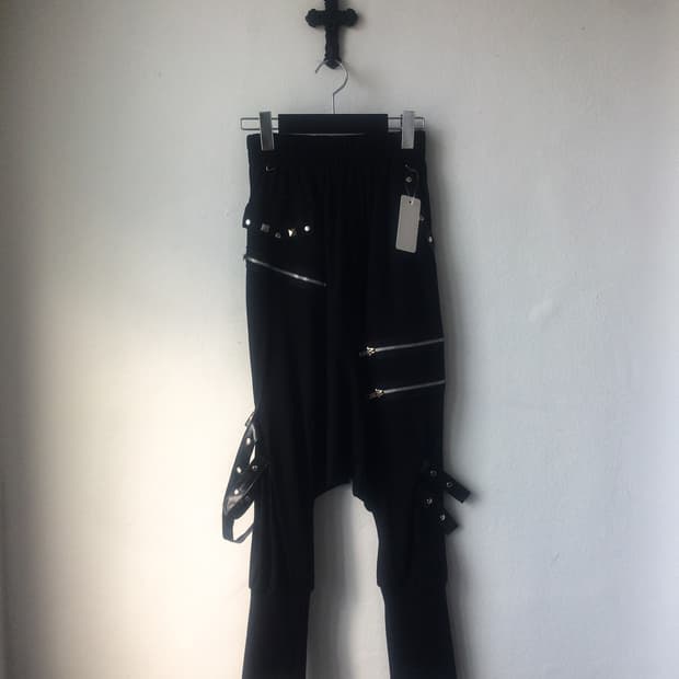 Bondage pants