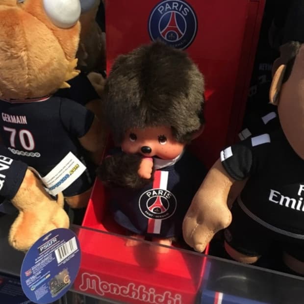 프랑스 몬치치/파리 생제르망 콜라보/희귀 빈티지 인형 고전