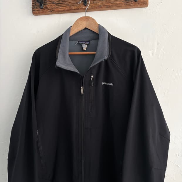 Patagonia 파타고니아 블랙 나일론 자켓