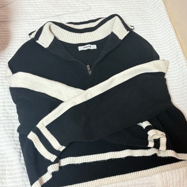 8 seconds 블랙 크롭 반집업 니트 s