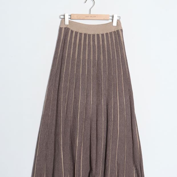 BEAMS HEART Pleats Knit Skirt (27)