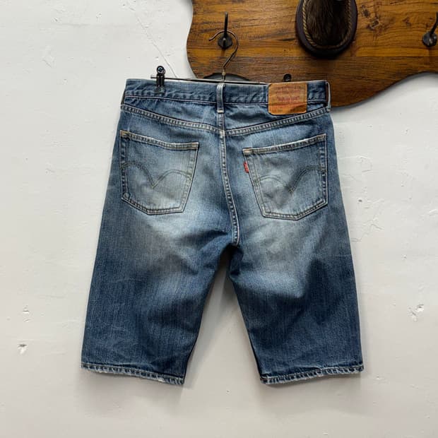Levi’s 543 Denim Shorts