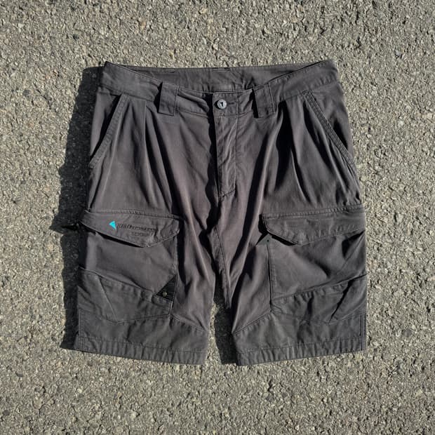 클라터뮤젠 GRIMNER 립스탑 카고 반바지