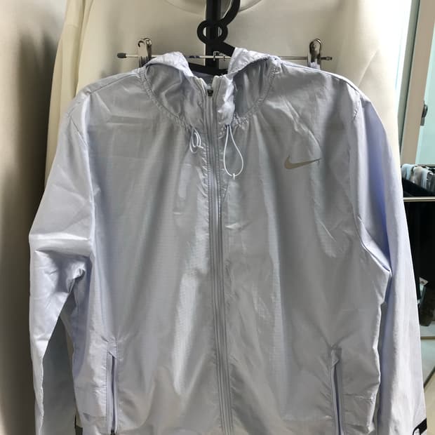 나이키 바람막이