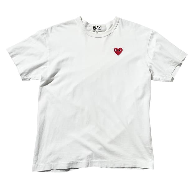 꼼데가르송 플레이 하트 와펜 반팔 티셔츠