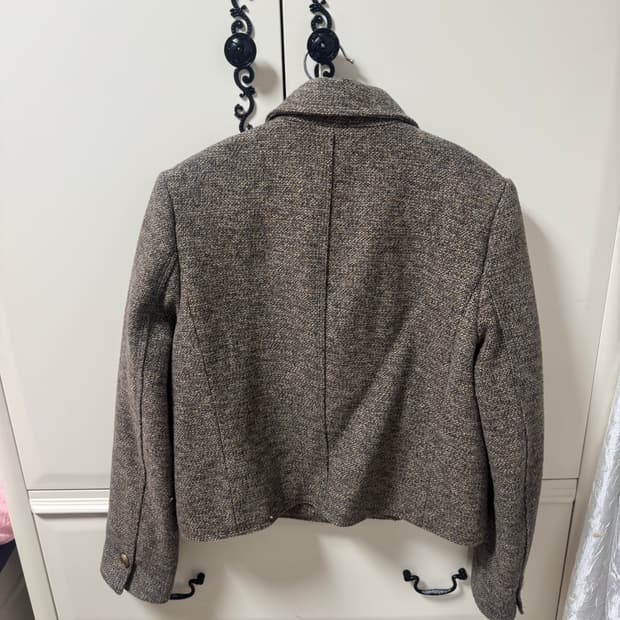 8세컨즈 브라운 자켓