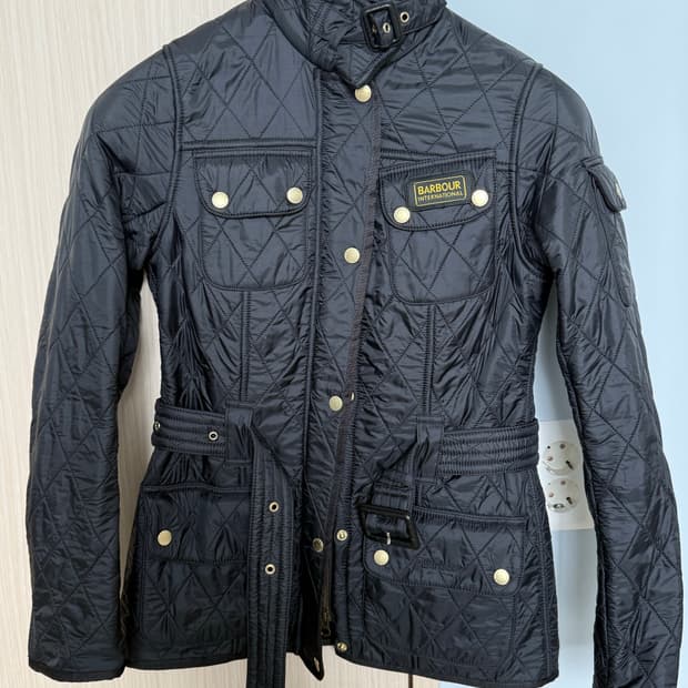 바버 인터내셔널 블랙 퀼팅 자켓