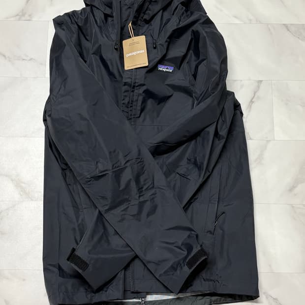 파타고니아 토렌쉘 블랙 s 새상품