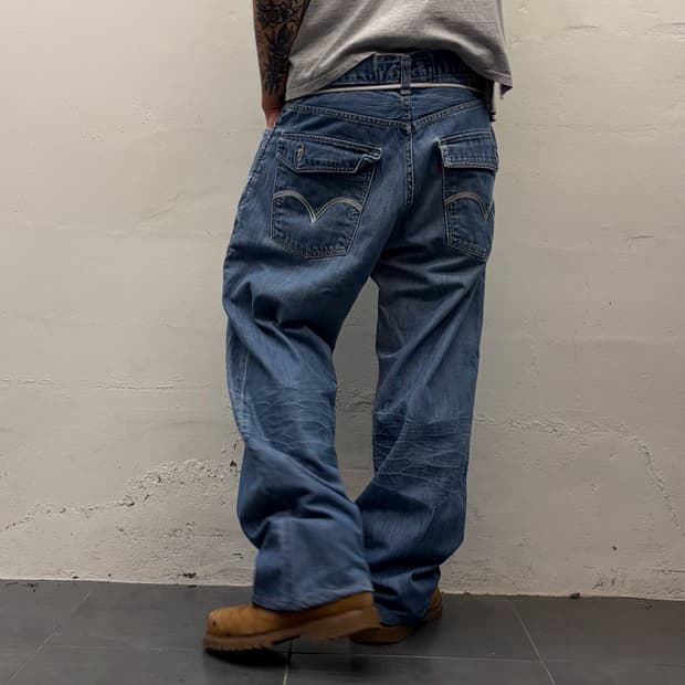 00’s Levi’s 569 Loose straight