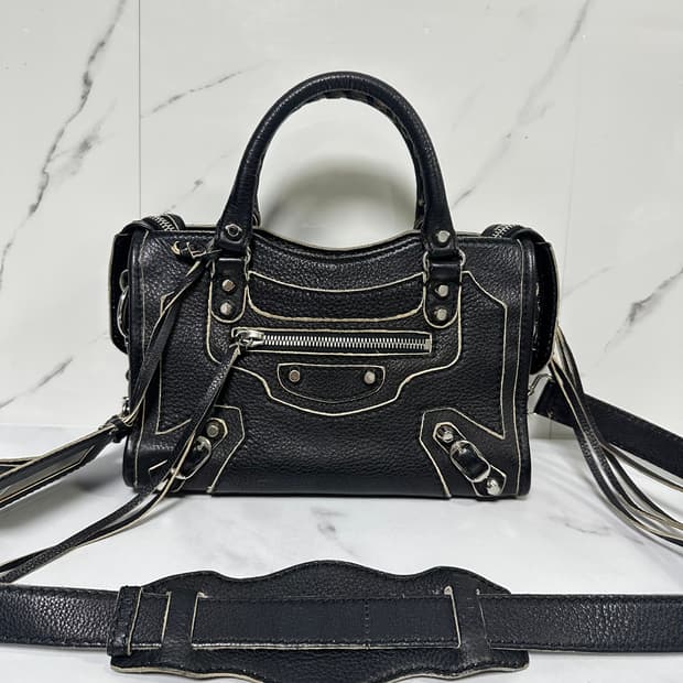 [A+ 정품] 발렌시아가 하이라이트 시티 모터백 블랙 미니