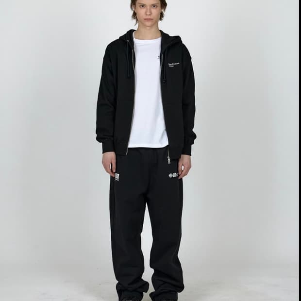 플라스틱프로덕트 스웻팬츠 블랙 S 삽니다 