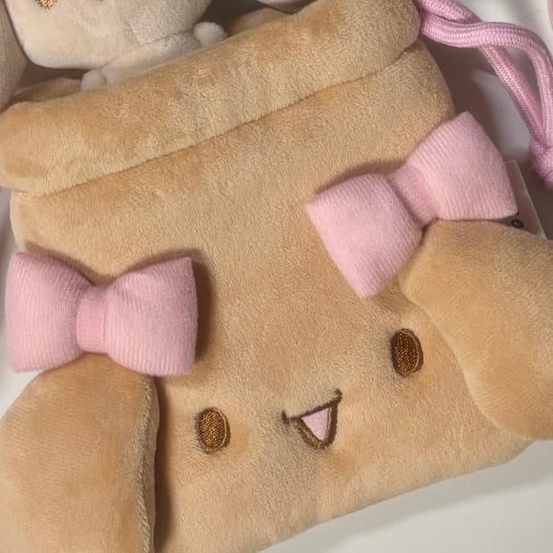 미쟝센 시나모롤 모카 파우치 