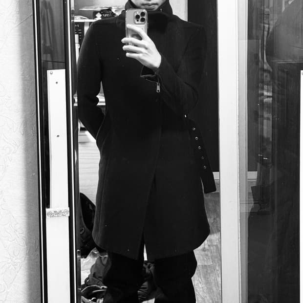 슈리셀 비대칭 하이넥 코트