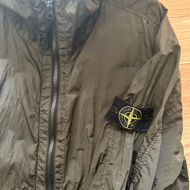 스톤아일랜드 바람막이