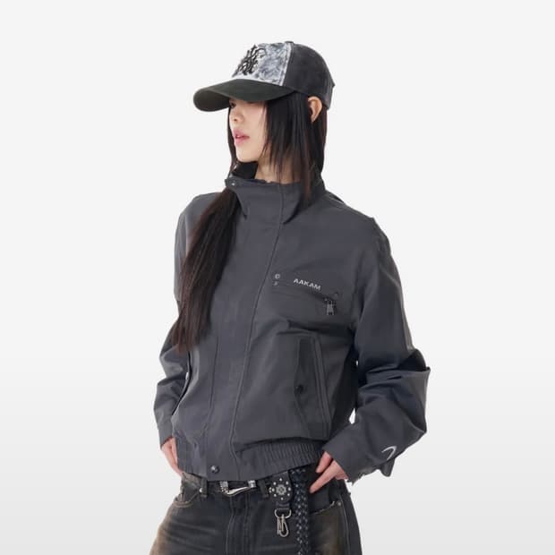 아캄 High-Neck Button Jacket (Dark Gray)