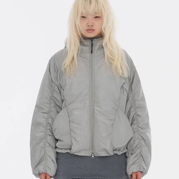 웰빙익스프레스 패딩 M사이즈 삽니다