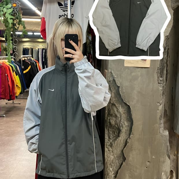 나이키 바람막이 그레이 L   #csz1798 